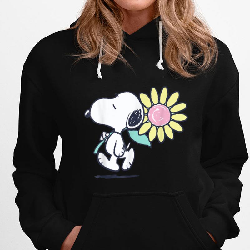 Peanuts Snoopy Pink Daisy Flower T-Shirts
